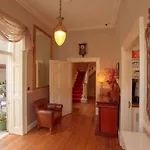 Corrib House Guest 4*