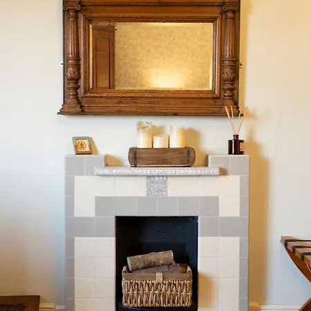 Corrib House Guest 4*