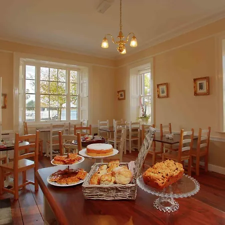 Corrib House Guest Bed & Breakfast Galway