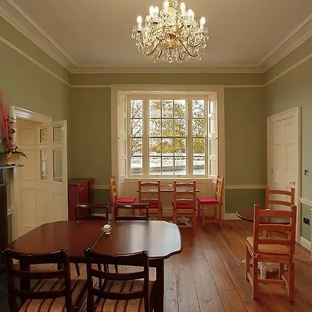 Nocleg ze śniadaniem Corrib House Guest 4*