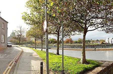 Corrib House Guest Nocleg ze śniadaniem Galway